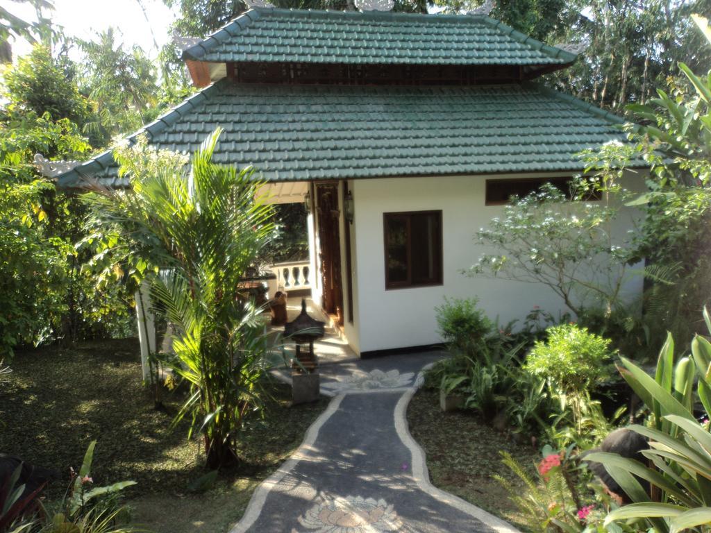 White Lotus Oasis Ubud Quarto foto